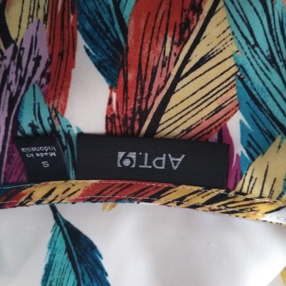 Apt. 9 Feather Print Handkerchief Hem Tank Top - Picture 6 of 7